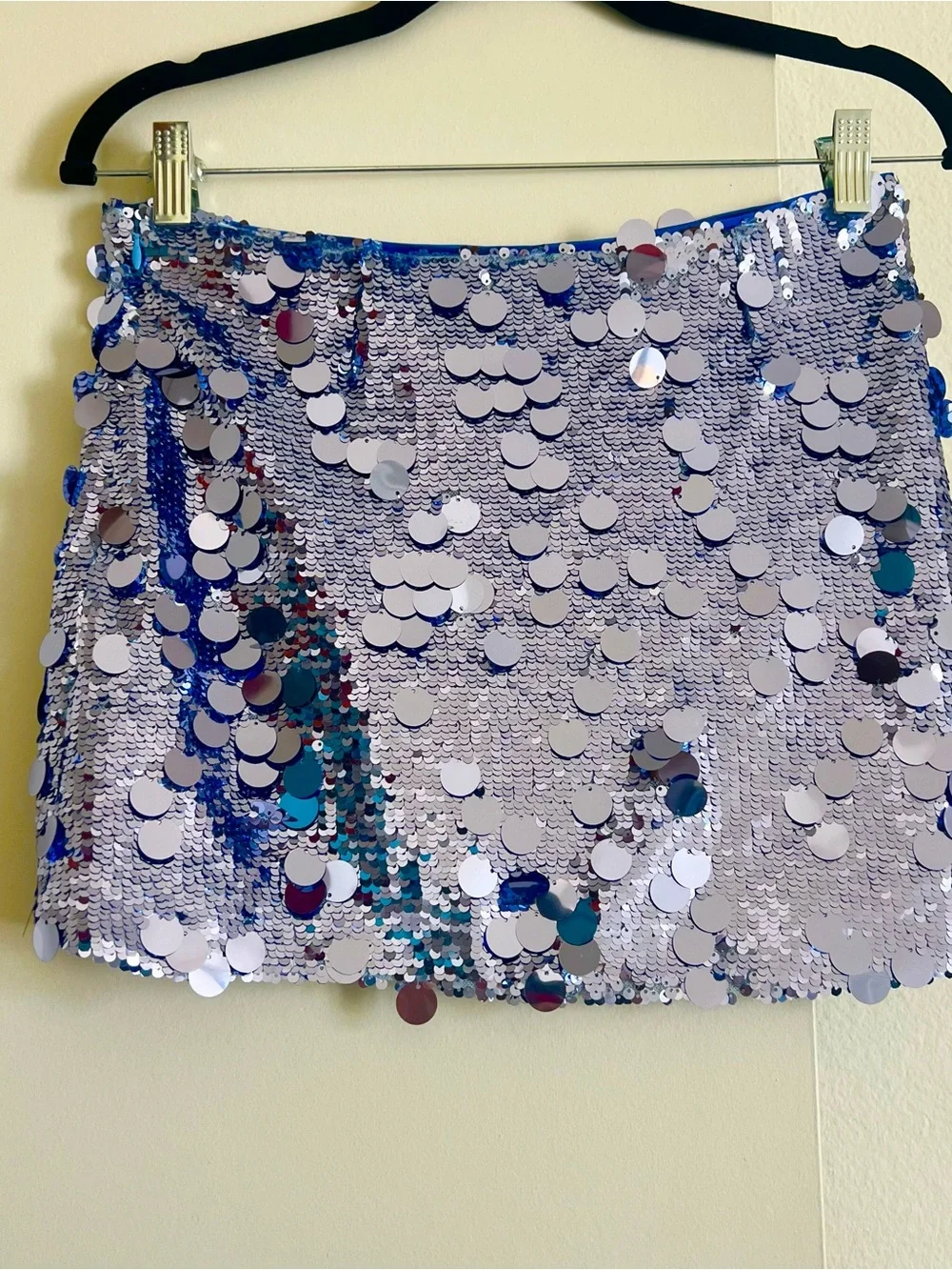 NWOT! Lovers and Friends Mia Embellished Mini Skirt in Hot Light Purple Sequin - Picture 8 of 9